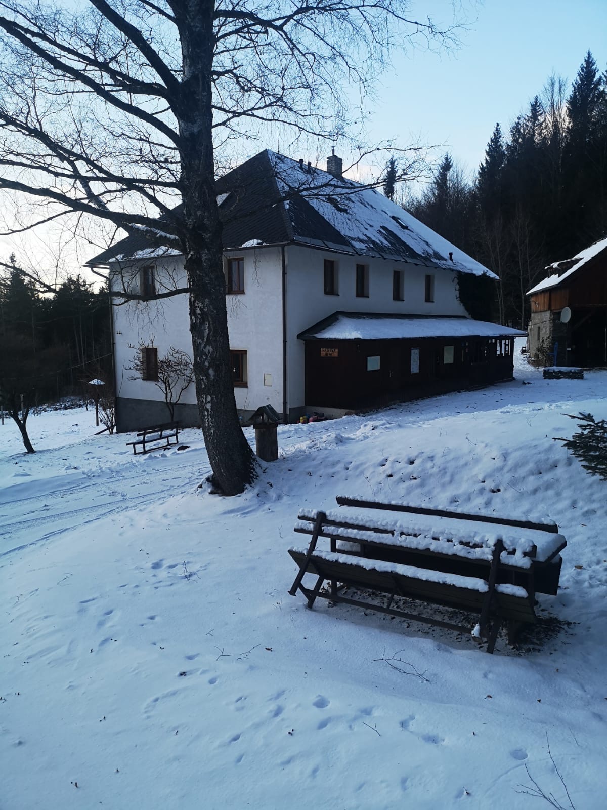 Hájenka v zimě